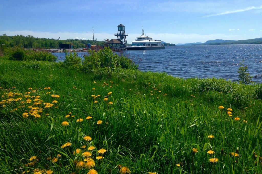 Magog Lovely Vacation Home Екстериор снимка
